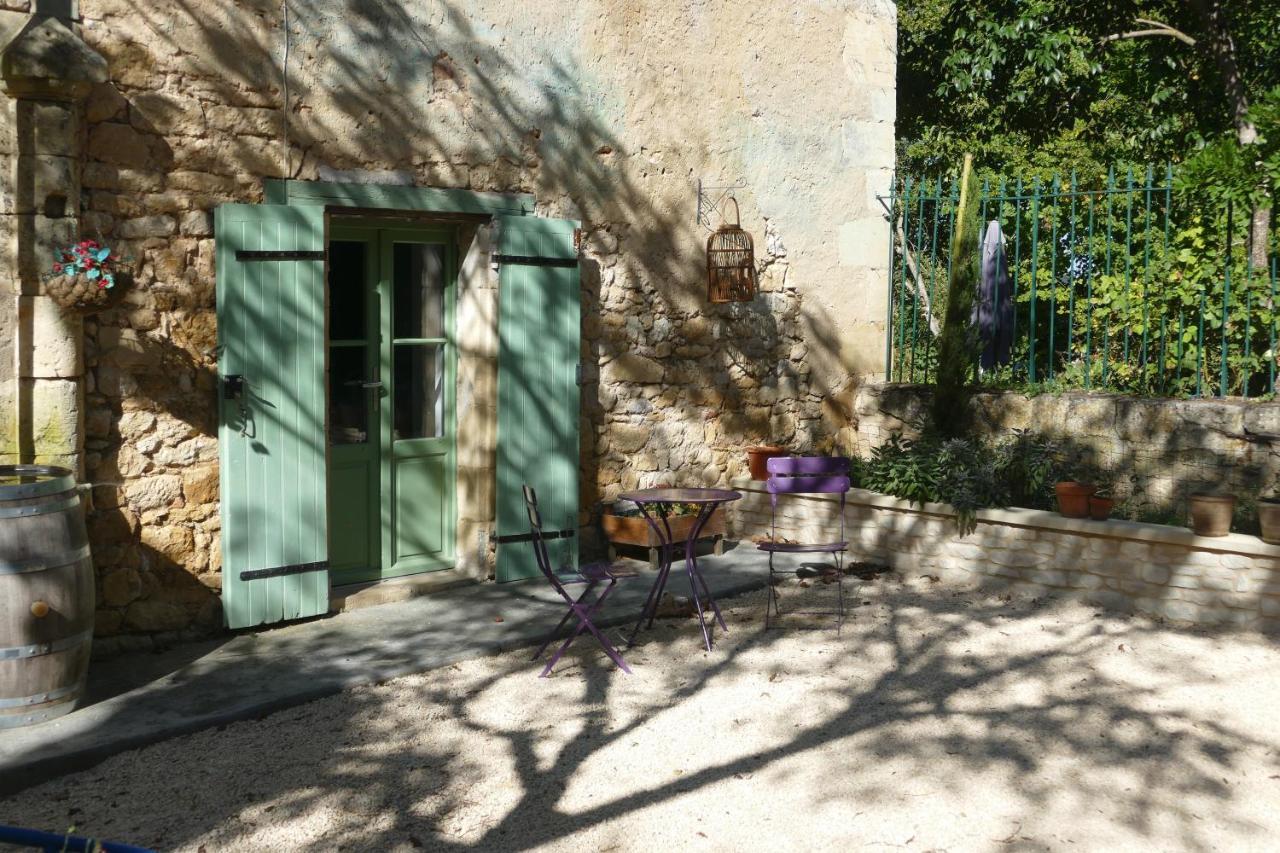 1 Rue Pasquet - 2 Double Rooms In The Main House Beaumont-en-Perigord Экстерьер фото