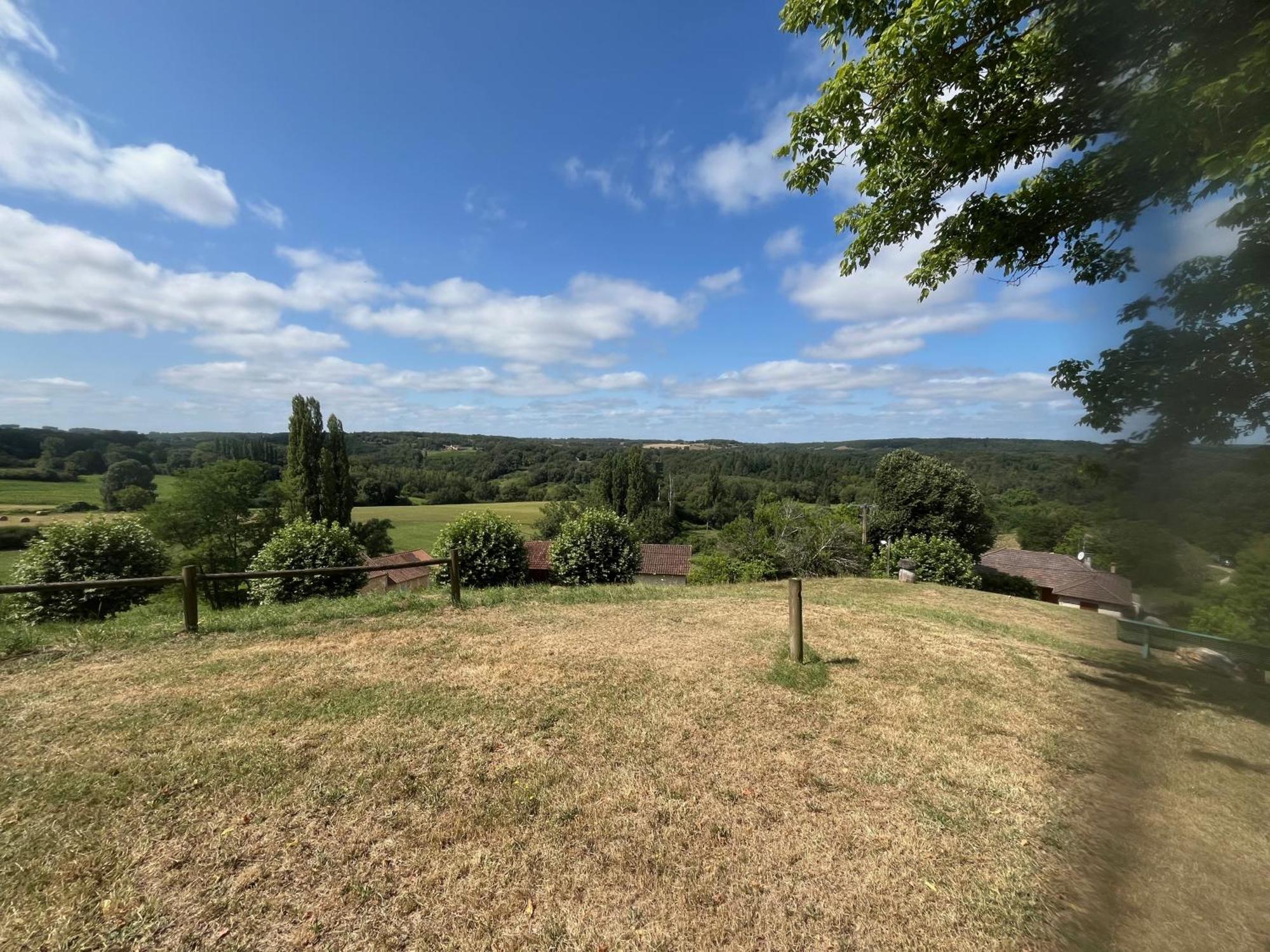 1 Rue Pasquet - 2 Double Rooms In The Main House Beaumont-en-Perigord Экстерьер фото