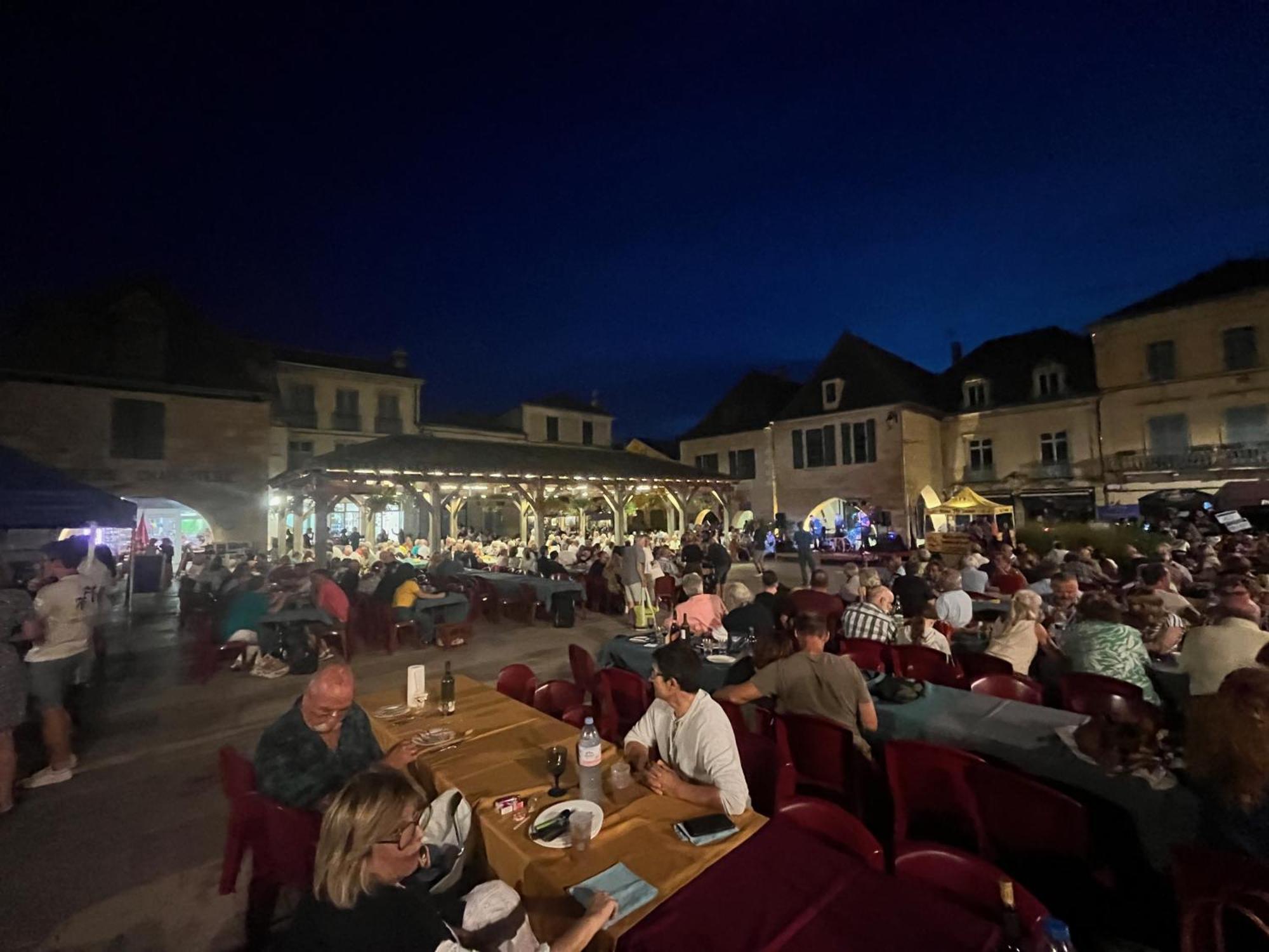 1 Rue Pasquet - 2 Double Rooms In The Main House Beaumont-en-Perigord Экстерьер фото